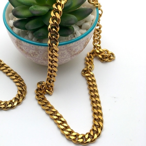 381MidaLane Jewelry - Hypoallergenic 18K Gold Cuban Cable Necklace